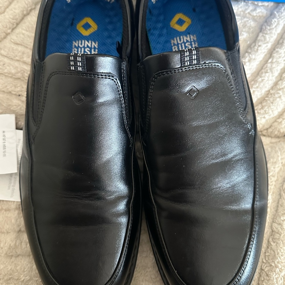 Nunn Bush Men's Classic Black Slip-On Loafers